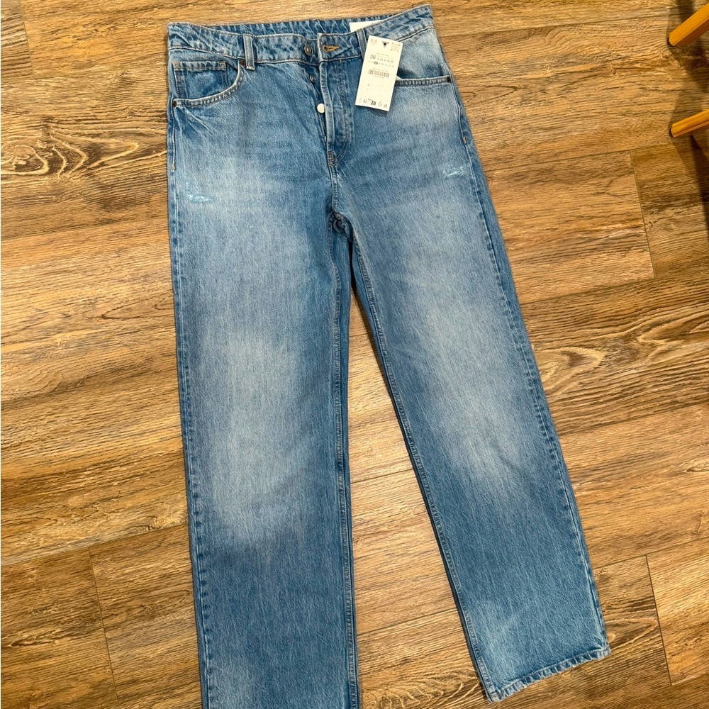 NWT Zara mid rise loose fit jeans size 4